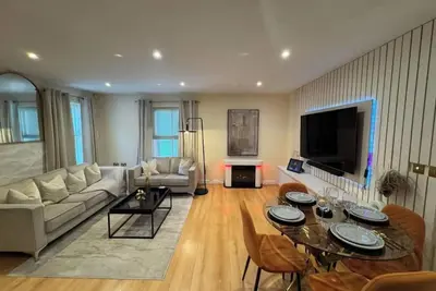 Image de Cosy City Centre Apartment With Private Terrace And Parking