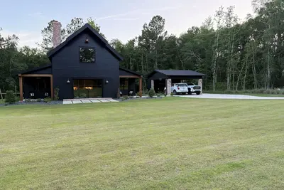 Image de Charming 3 bedroom Modern Barn in Appling. Available for Fishing Tournaments