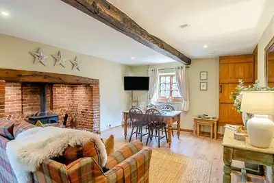 Image de Fox Cottage - Deux Chambres Maison, Couchages 4