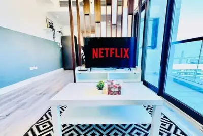 Image de Elegant Condo to stay with Spectacular Marina View