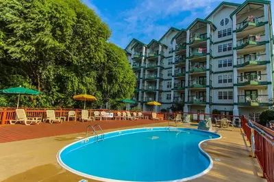 Image de Balcony Suite near Branson Attractions