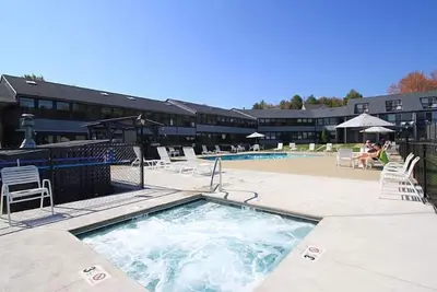 Image de Cozy 1br Condo near Beaches