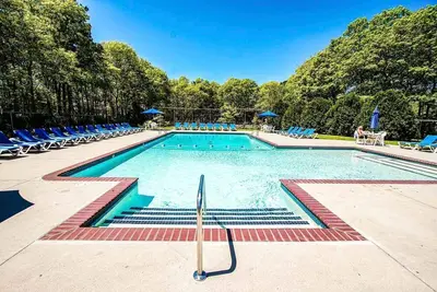 Image de 1br Condo w/ Balcony in Mashpee, Ma