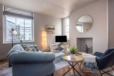 Image de Lux 2-bed Flat for City Escape!