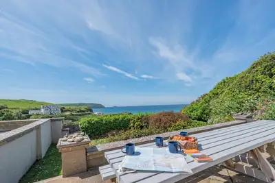 Image de Cliff Cottage - Quatre Chambres Maison, Couchages 8