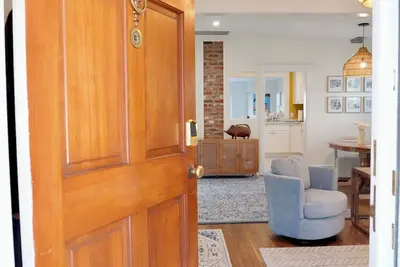 Image de Elmsmere Bungalow