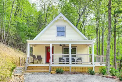 Image de Farm On-Site: Mtn-View Cottage in Hendersonville!