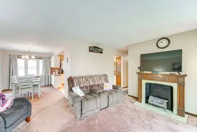 Image de 8 Mi to Cleveland: Family Home w/ Fenced Backyard!