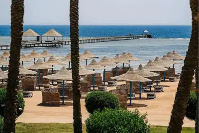 Image de Middle Eastern Flavors & Family Comfort in Sea View Room - All Inclusive Stay