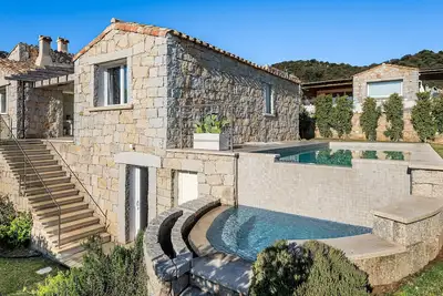 Villa 'Laccus 6' avec vue sur la mer, Wi-Fi et climatisation