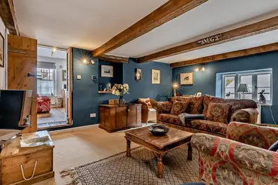 Image de 2-bed apartment in central Georgian Holt, free private parking. Close Blakeney.