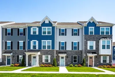 Image de Spacious home with Wifi and amenities center just steps away from the bay.