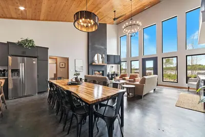 Image de Waters of Vermillion Retreat\nPrivate Home, Prime Snowmobiling