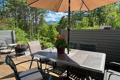 Image de Private 2-bedroom condo with mountain views in charming Dorset, Vermont.