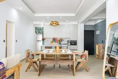 Image de Fully Furnished 2-bedroom