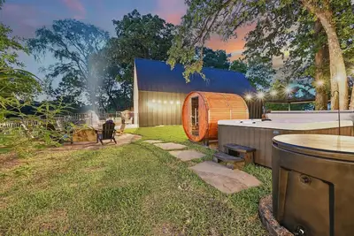 Image de Lagom at Cedar Creek - Wellness Lakefront Cabin