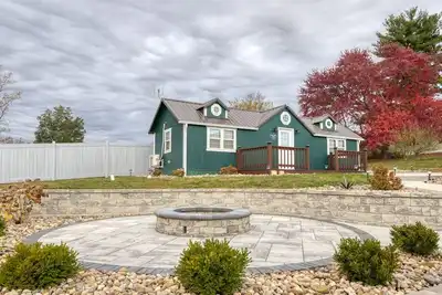 Image de Charming cabin with Wi Fi and Ac in scenic Seneca Lake Marina/Park