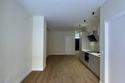 Image de Charming 2-bedroom apartment with WiFi and Ac in nice València