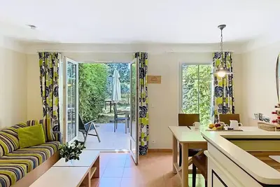 Image de Komfortables Haus für 6 Personen in Familientourismus Residenz mit Pool