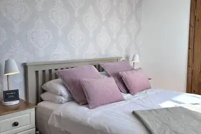 Image de Double en-suite in a pretty Guest House close to Malahide Castle & Dublin Airport