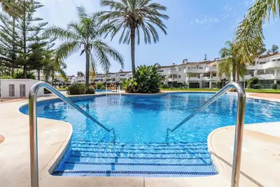 Image de 134 - Stylish Modern Apartment with Pool next to Golf Course, Mijas Golf