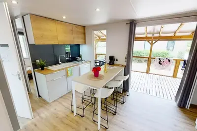 Image de Mobile home Cigale - 35m² - 3 chambres (5 adultes & 1 enfant de max 12 ans) 5 à 6 personnes - 5 pers. inclus dans le tarif