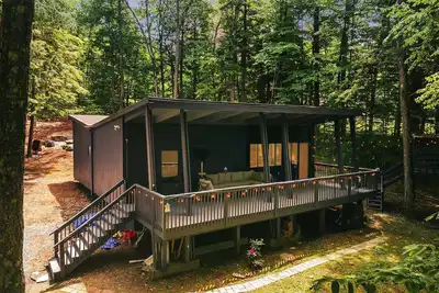 Image de Catskills Mid-Century Modern 2-bedroom in Monticello, Ny