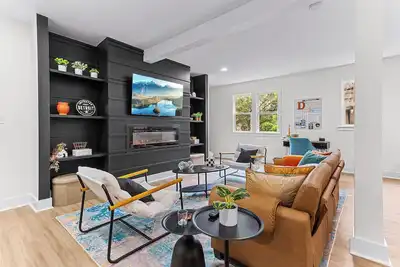 Image de Modern & Stylish 4br Home - Near Detroit Downtown - Sleeps 10 - Pet-Friendly