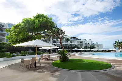 Image de Cozy condo w/ pool & private beach access