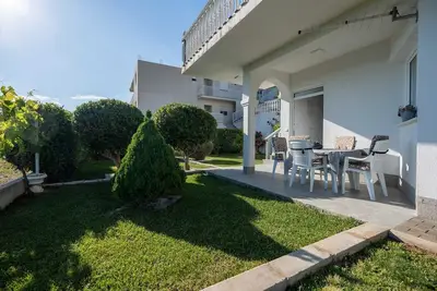 Image de Spacious 2br Apartment with Terrace & Parking in Neum
