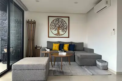 Image de Modern & spacious condo in the best part of town