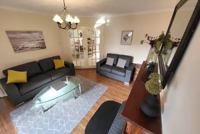 Image de Mulberry House - Modern Family Retreat