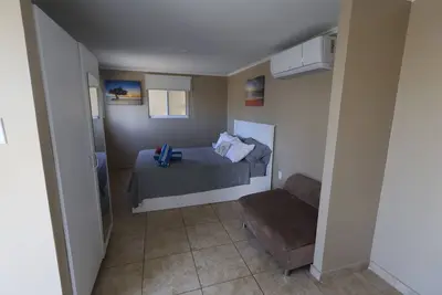 Image de Chic 1-bedroom apartment with WiFi, Ac in phenomenal Tankilendert