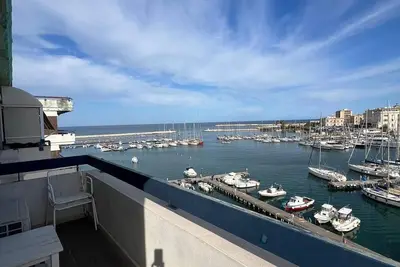 Image de The house on the sea