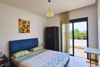 Image de Splendide Villa moderne plage des nations donnant sur Golf