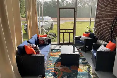 Image de Relaxing 3-Bedroom Getaway in Peaceful Cades – Sleeps 8