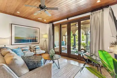 Image de Ocean-side luxury, steps from Playa Langosta  WiFi, Ac.