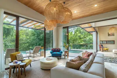 Image de Stunning 3-bedroom luxury villa in Nosara with infinity saltwater pool.