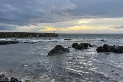 Forth, seaside 3 bed apartment, stunning views, convenient, central location,