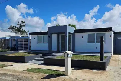 Casa Lareña - Luquillo Beach and El Yunque