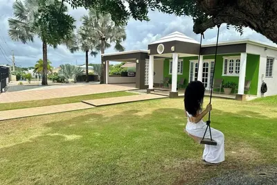 Image de La Playa House \"Airbnb\" in Manati