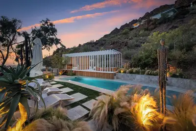Image de Skyeview - Award-Winning Mountaintop Oasis