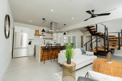 Image de New Home Close to Zilker Park, Ut and Downtown