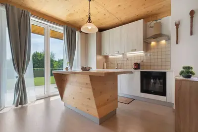 Image de Appartement \"Il Biancospino\" avec vue sur les montagnes, jardin privé et Wi-Fi