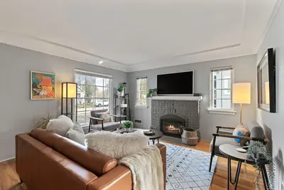 Image de Cozy Manito Park Home|Gas Fireplace|Central location|Hospitals