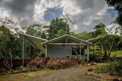 Image de Romantic Pool House for Couples | Private Pool & Deck in the Byron Hinterland