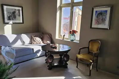 Image de Beautiful classical 4b in heart of old town close to everything