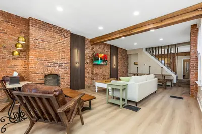 Image de Steps to Franklin Park & East Market | 5 min to Dt