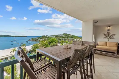 Image de Walk to beach! 5 mins to dining, bars, & Stj ferry