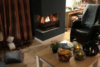 Image de Hvd153 (4/H) Putter Recreatiewoning aan bosrand